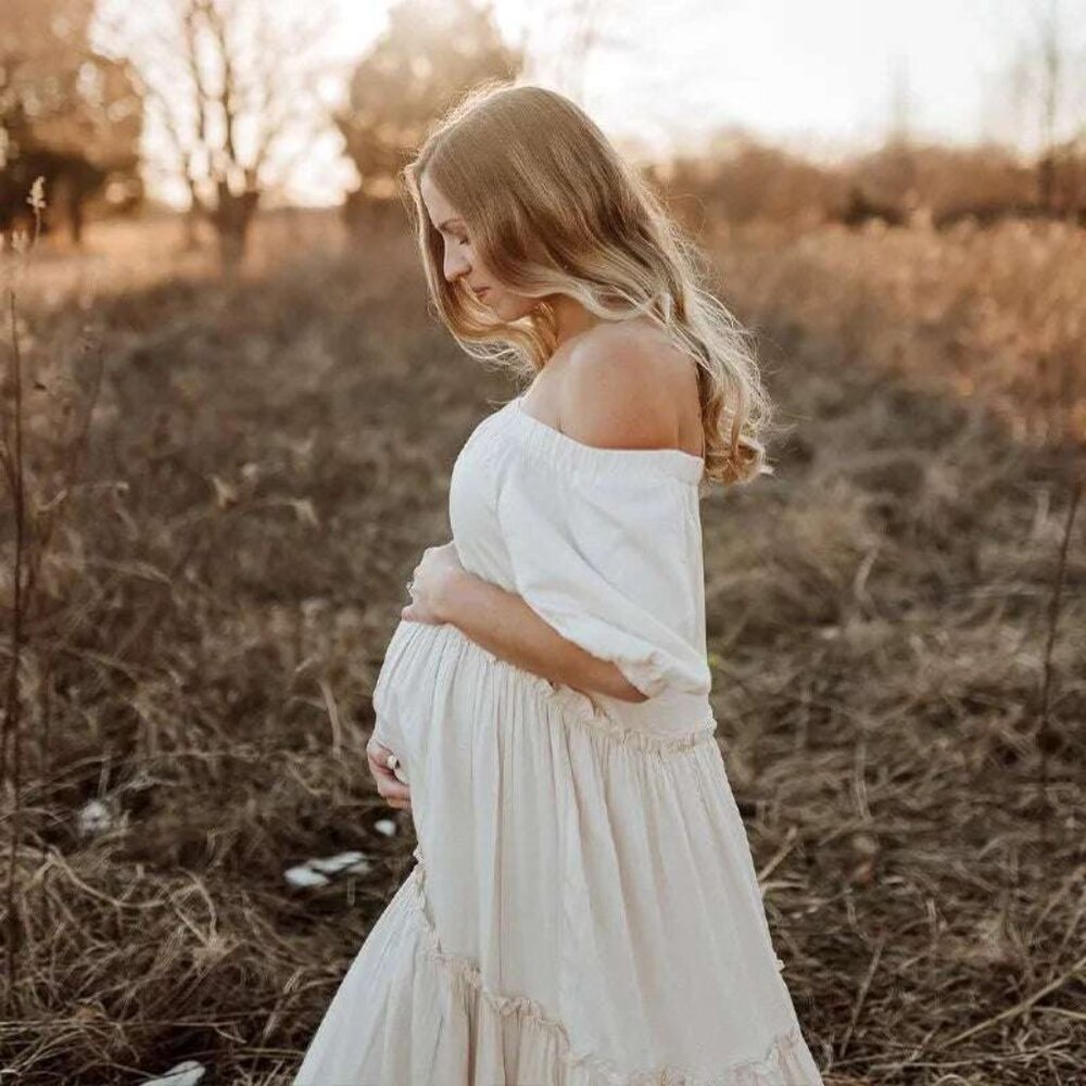 Floral and flowy maternity dress for your summer occasions - JADWorld